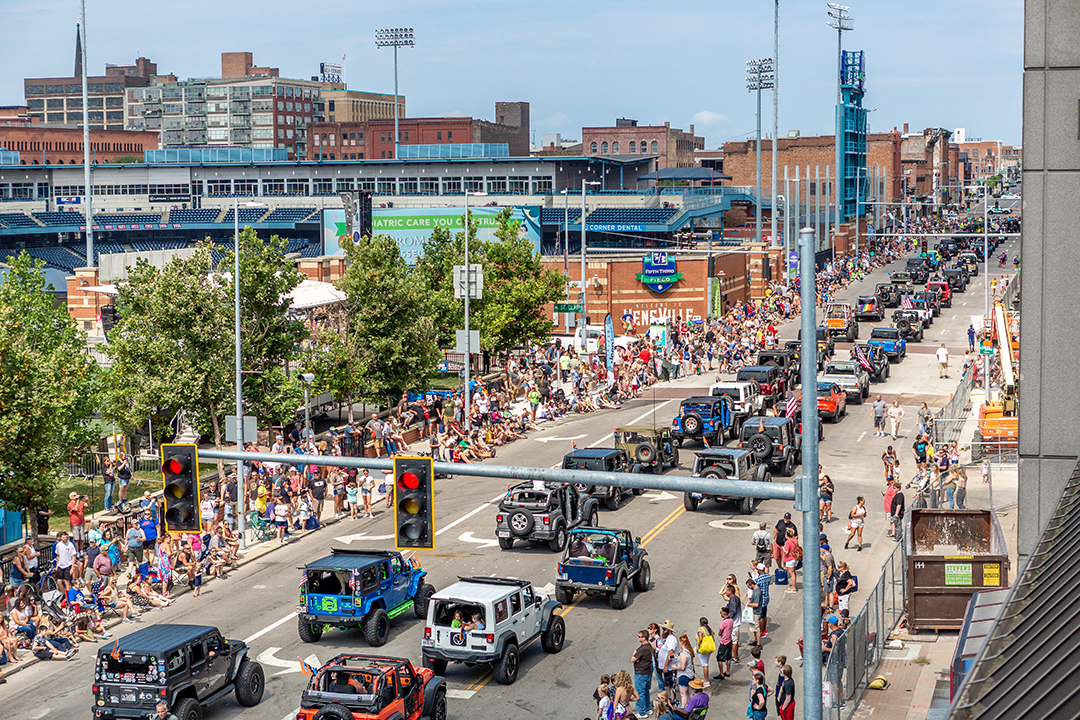 Overhead parade 